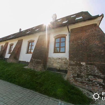Penzion U Kapitána Valtice Esterno foto